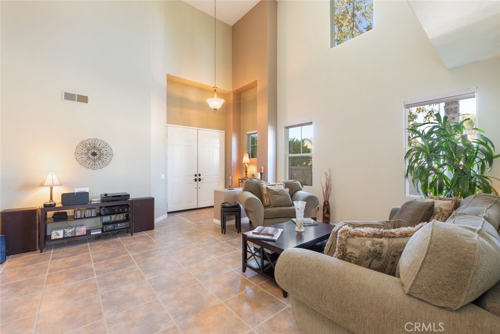 4515 Garden City Ln