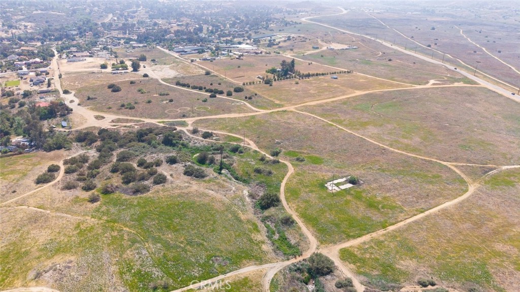 0 West of Rawhide Ln
