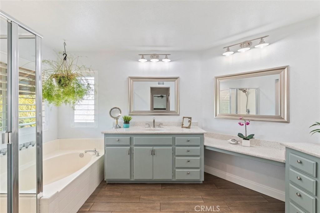 3720 Gunnison Circle