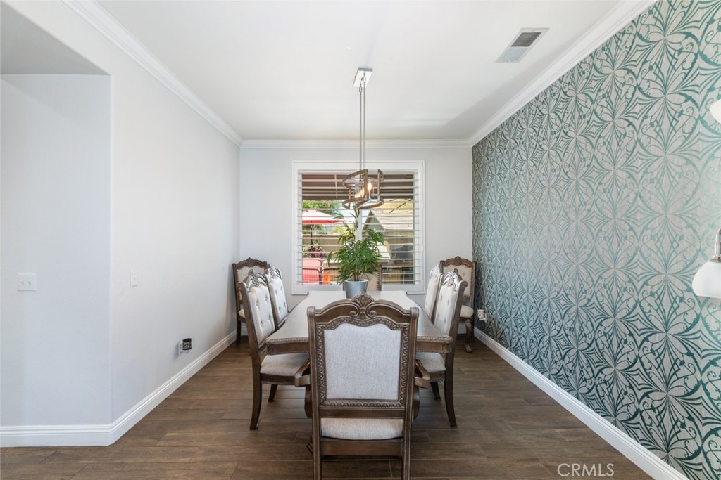 3720 Gunnison Circle