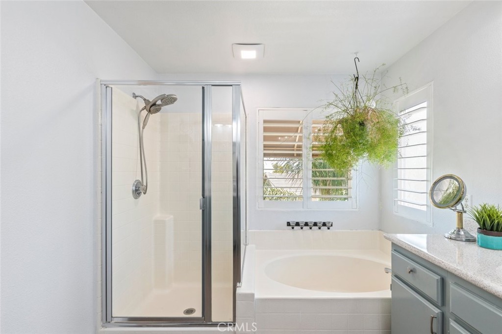 3720 Gunnison Circle