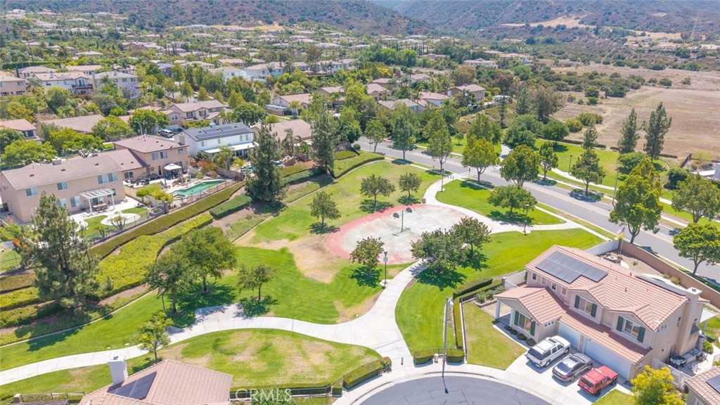 3720 Gunnison Circle