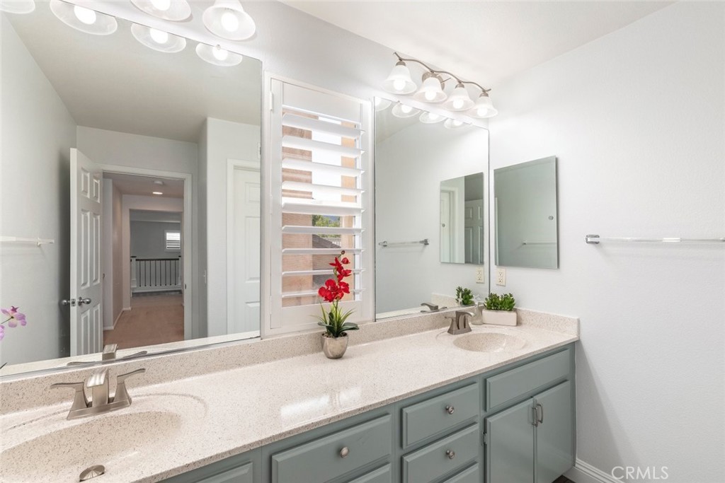 3720 Gunnison Circle