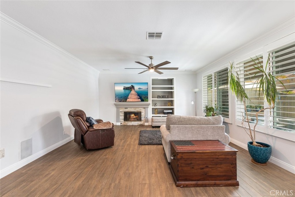 3720 Gunnison Circle