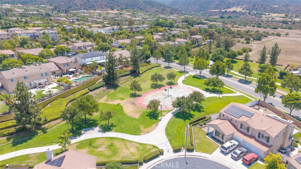 3720 Gunnison Circle