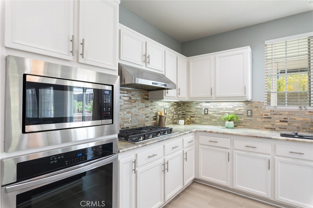 41041 Crimson Pillar Lane