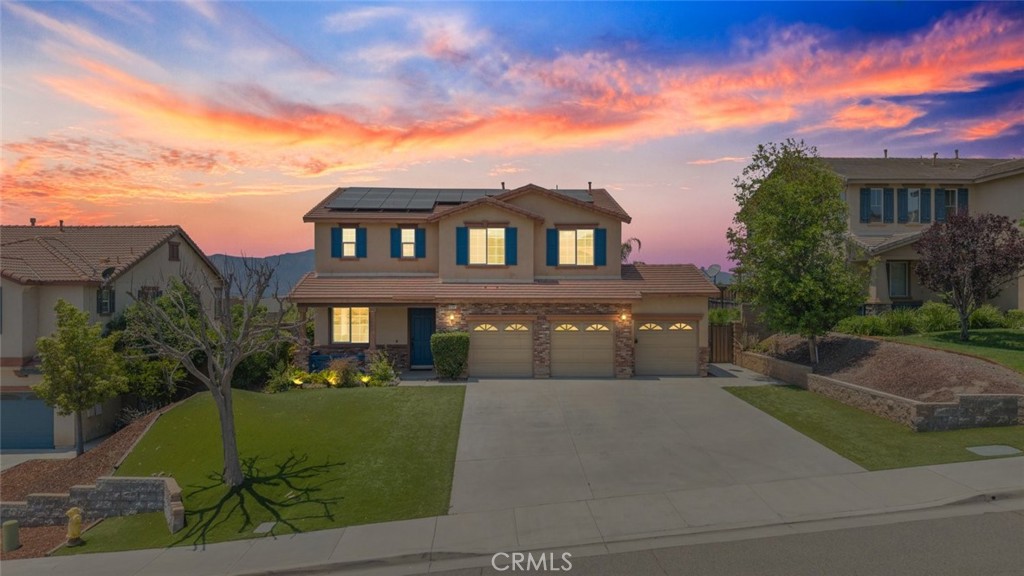 41041 Crimson Pillar Lane