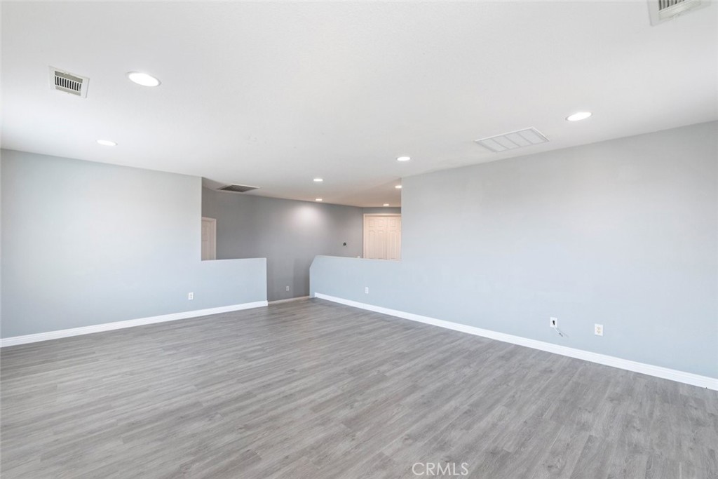 41041 Crimson Pillar Lane