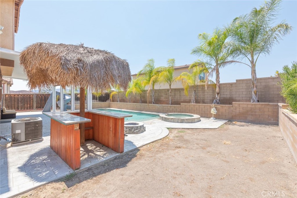 41041 Crimson Pillar Lane