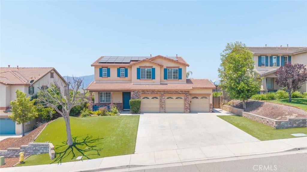 41041 Crimson Pillar Lane