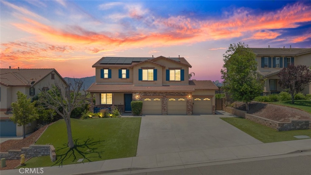 41041 Crimson Pillar Lane