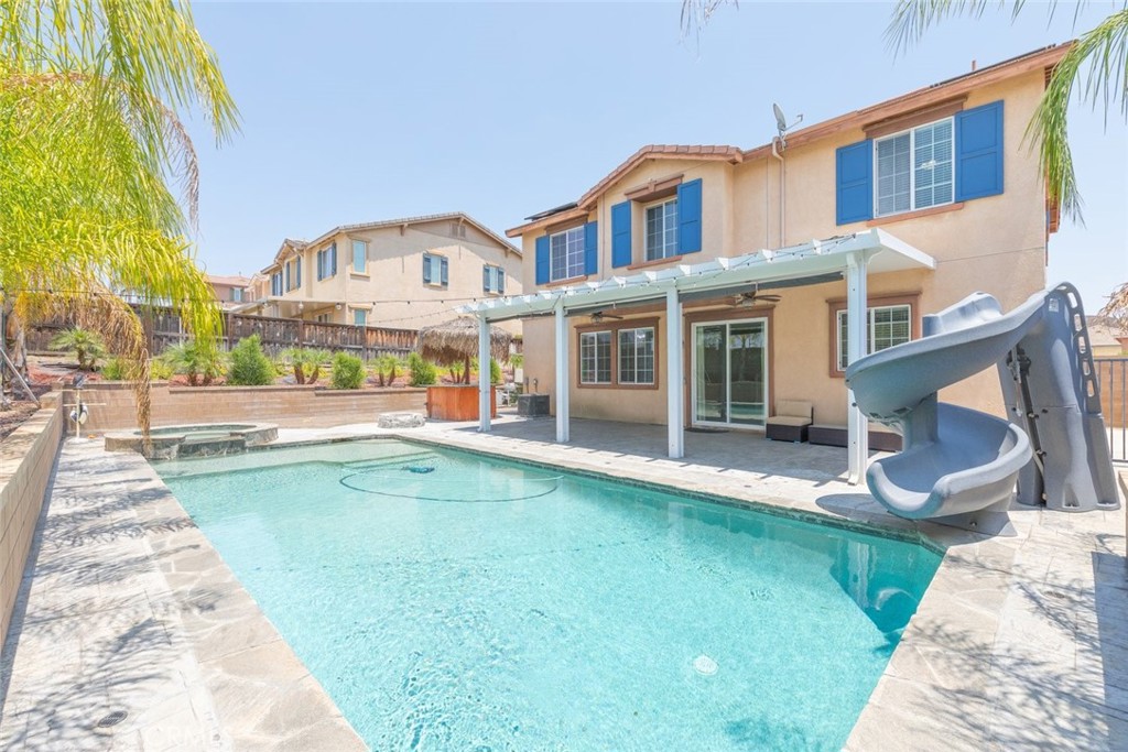 41041 Crimson Pillar Lane