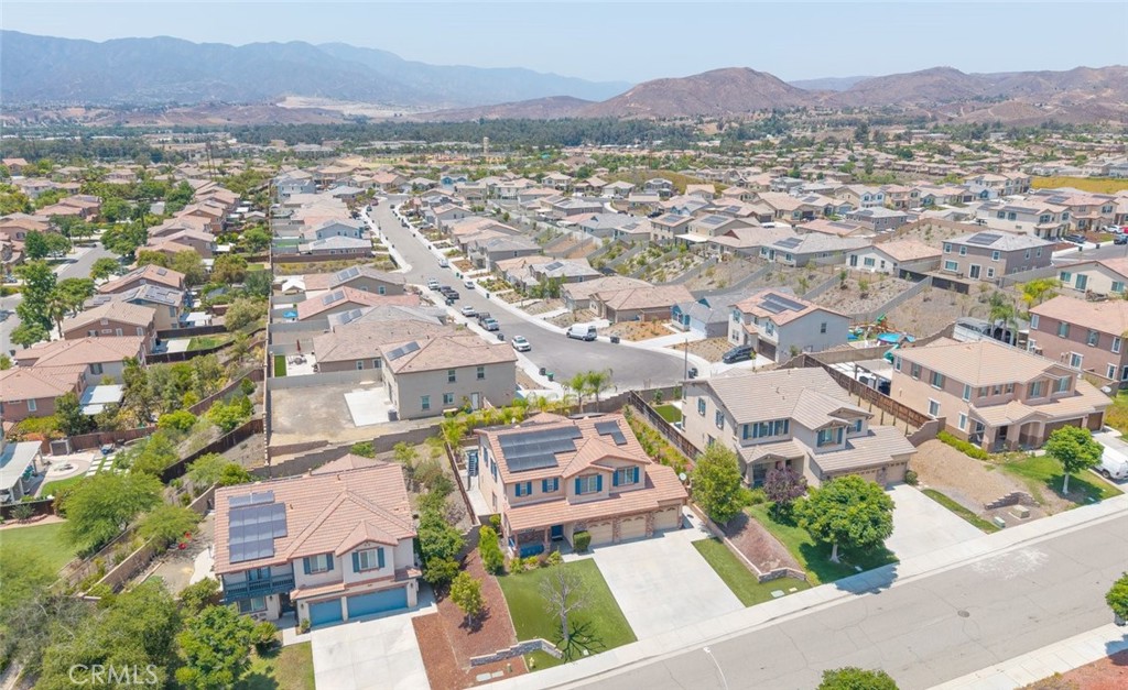 41041 Crimson Pillar Lane