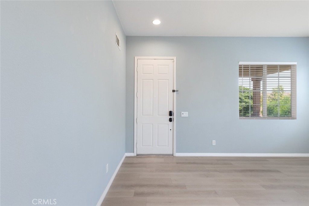 41041 Crimson Pillar Lane
