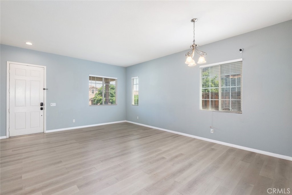 41041 Crimson Pillar Lane