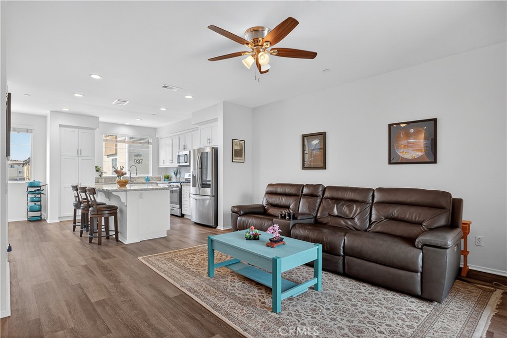 893 Tangelo Way 103