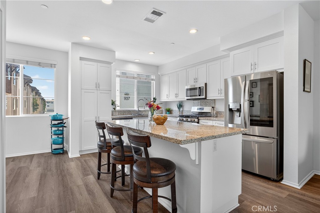 893 Tangelo Way 103