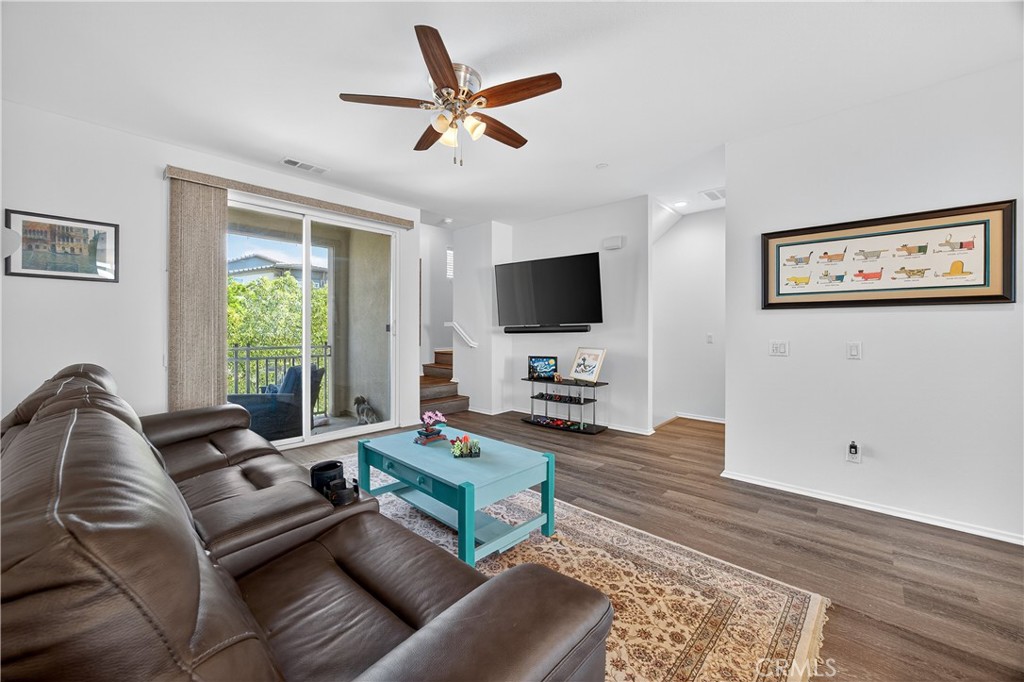 893 Tangelo Way 103