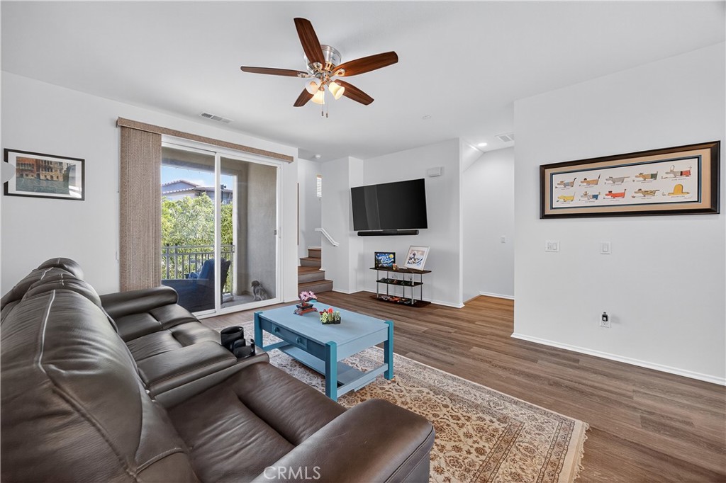 893 Tangelo Way 103