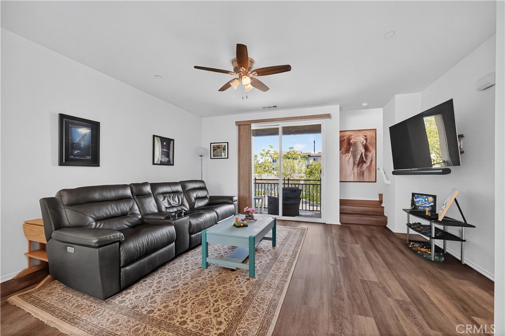 893 Tangelo Way 103