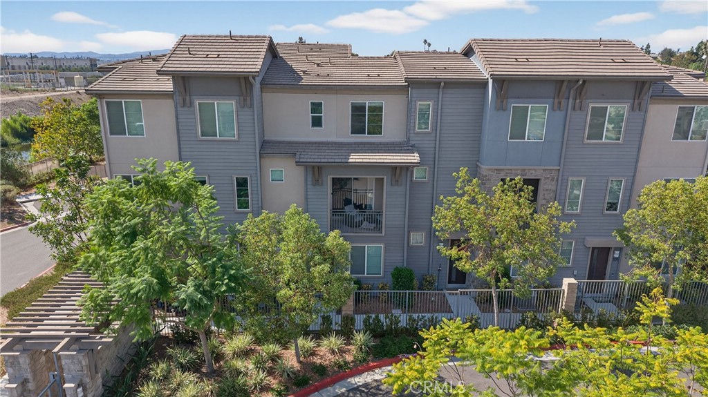 893 Tangelo Way 103
