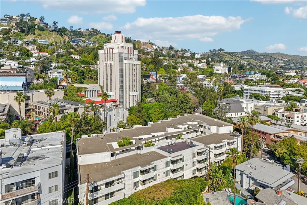 8400 De Longpre Ave #314