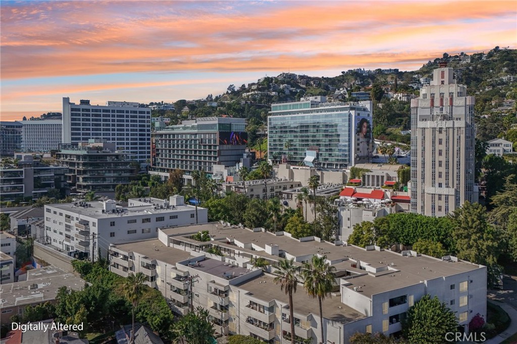 8400 De Longpre Ave #314