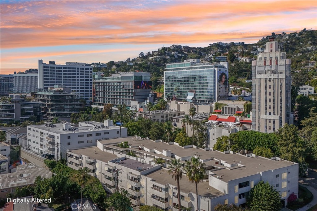 8400 De Longpre Ave #314