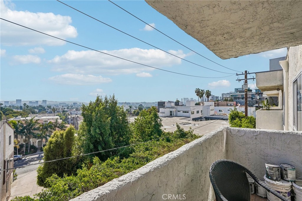 8400 De Longpre Ave #314