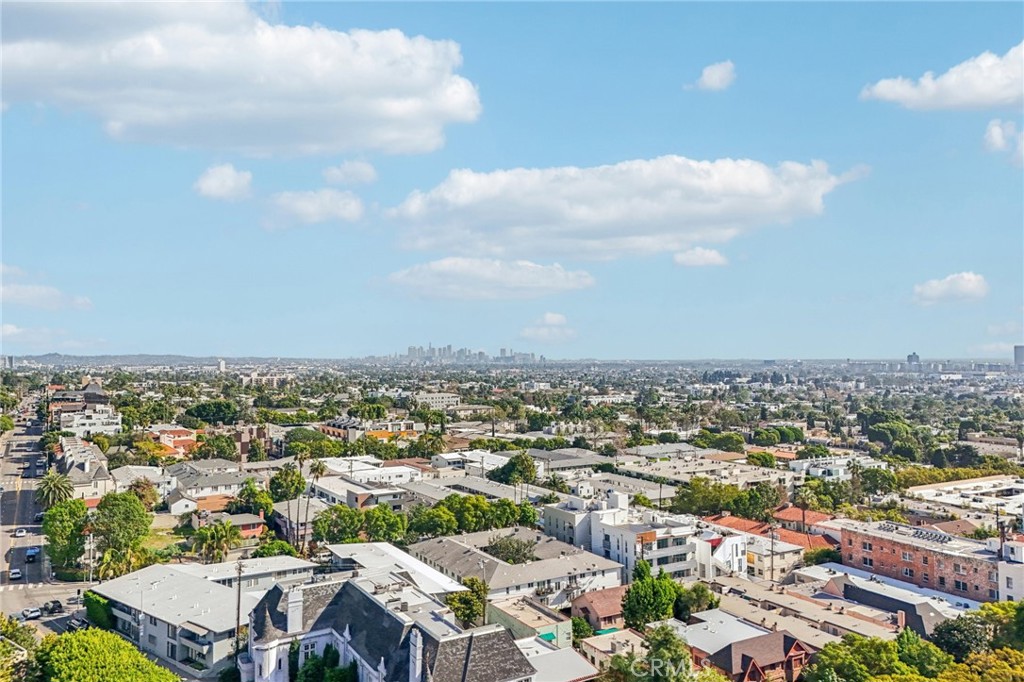 8400 De Longpre Ave #314