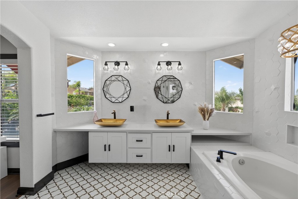 2680 Flora Spiegel Way