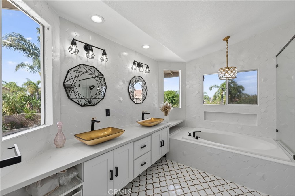 2680 Flora Spiegel Way