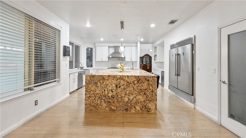 922 Armata Dr