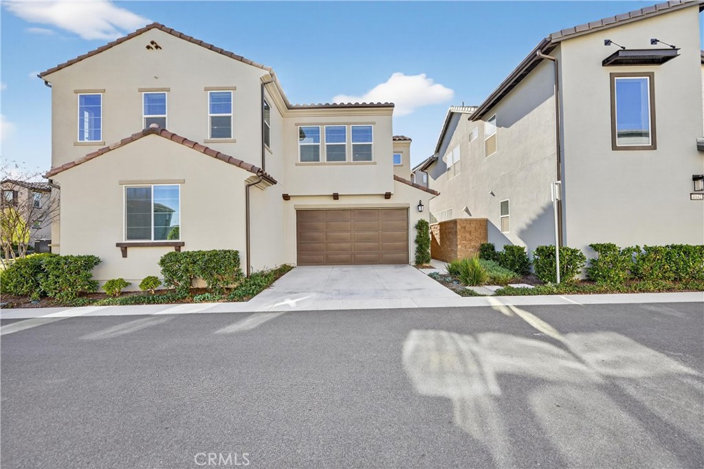 4044 Shada Ln