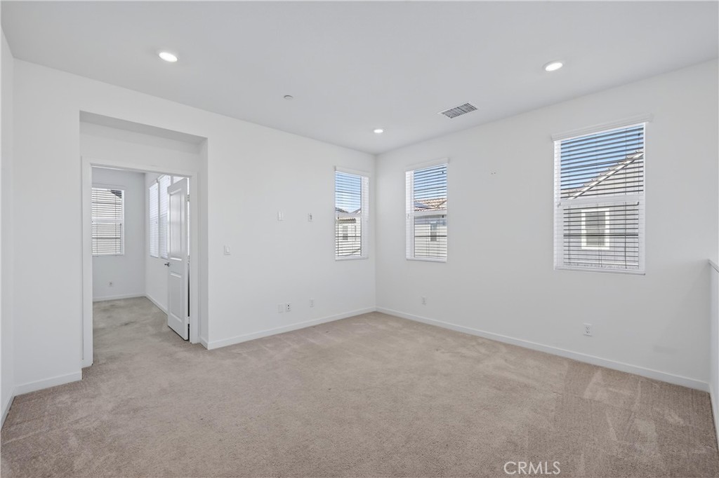 4044 Shada Ln