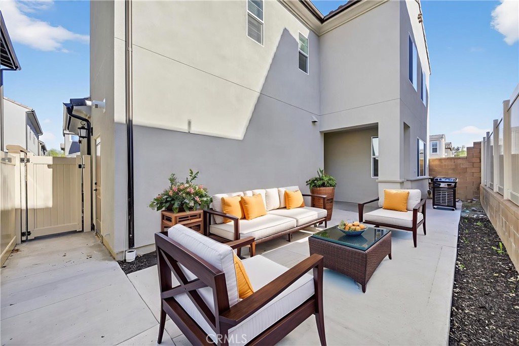 4044 Shada Ln