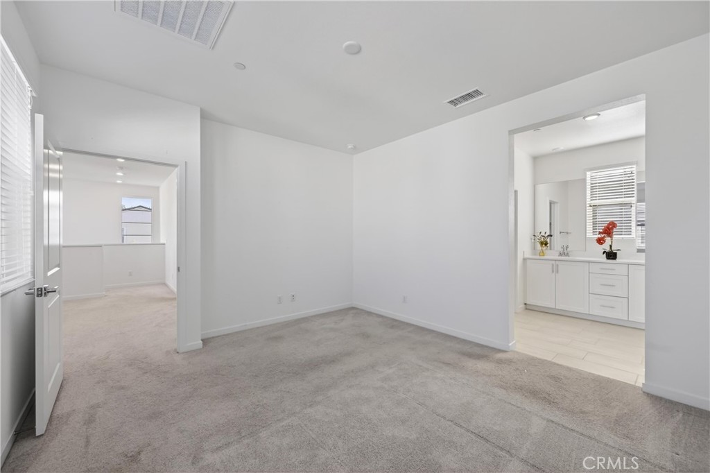 4044 Shada Ln