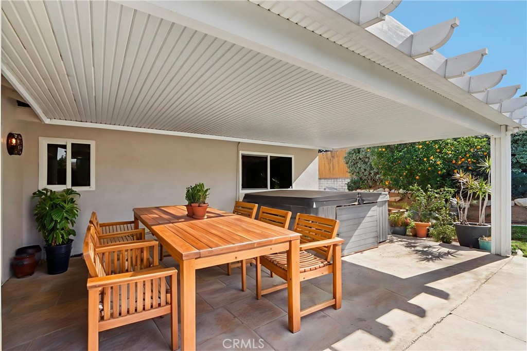 2322 Avenida Del Vista