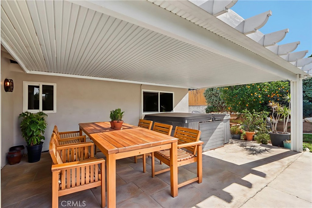 2322 Avenida Del Vista