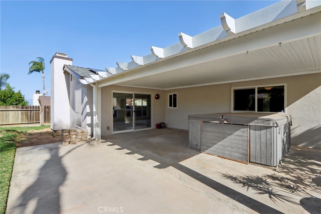 2322 Avenida Del Vista