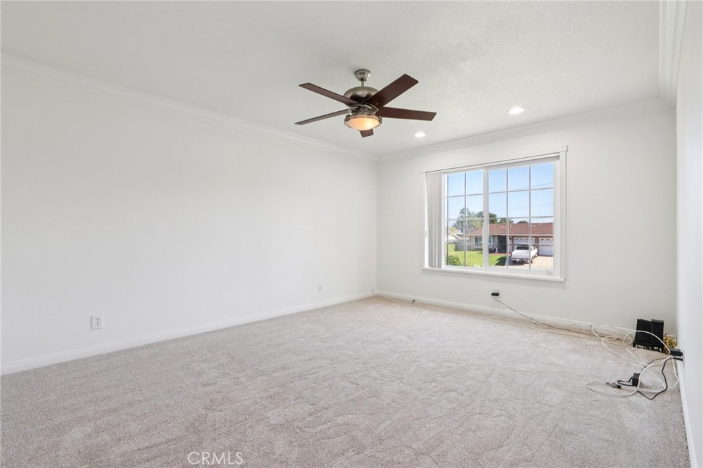 2322 Avenida Del Vista