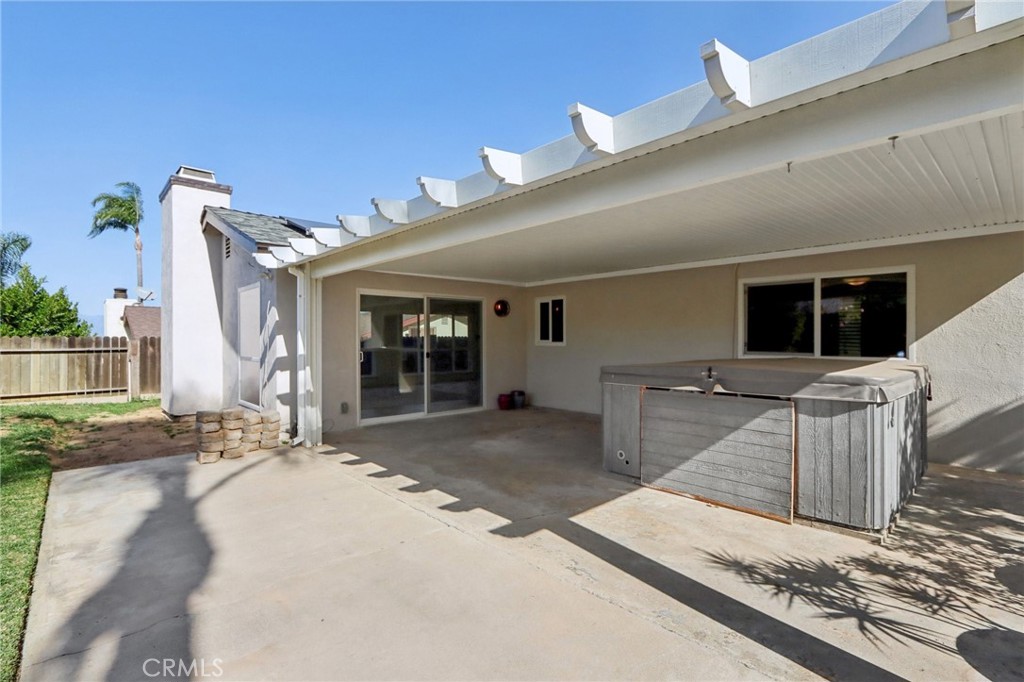 2322 Avenida Del Vista