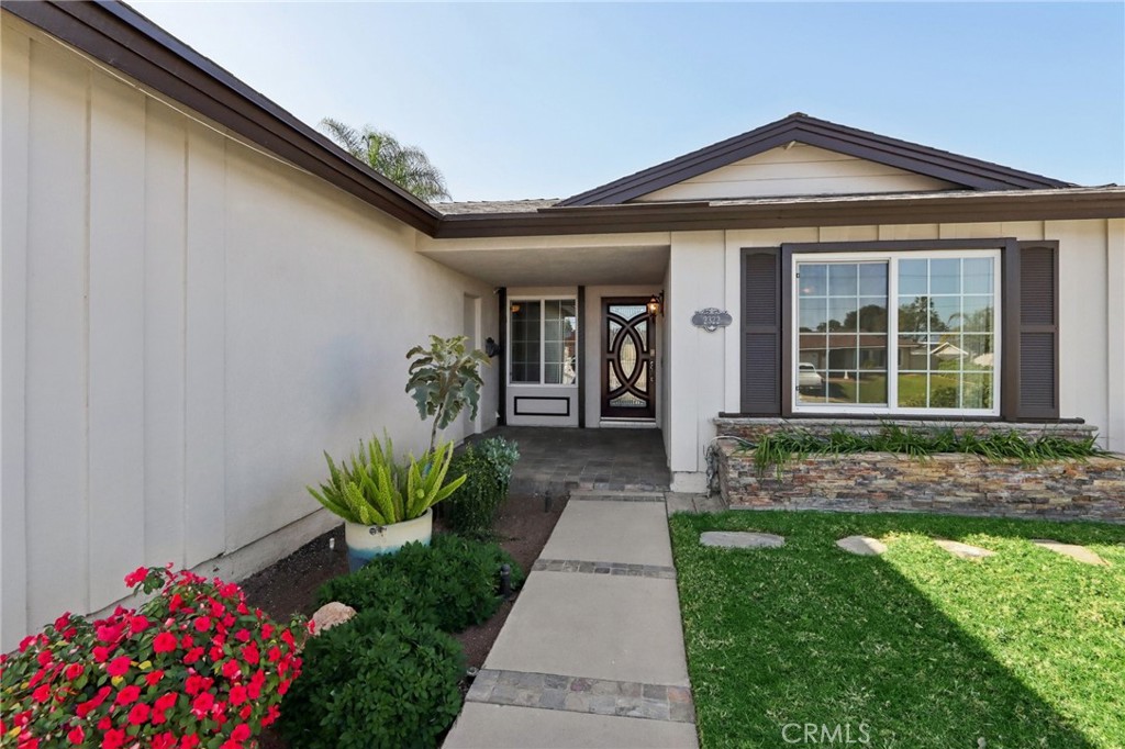 2322 Avenida Del Vista