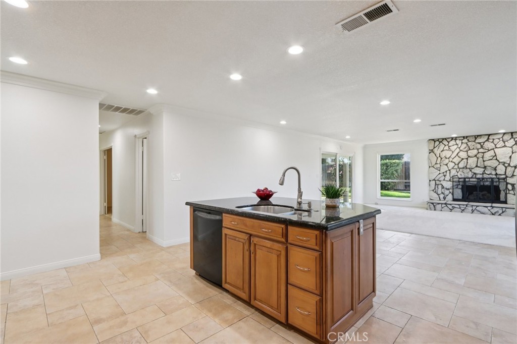 2322 Avenida Del Vista