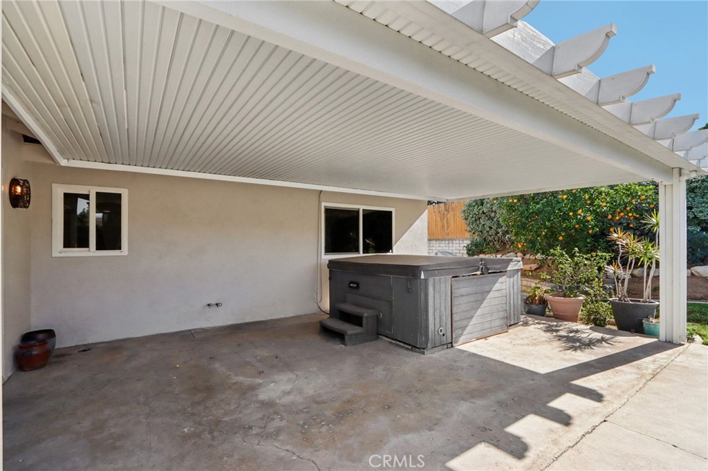 2322 Avenida Del Vista