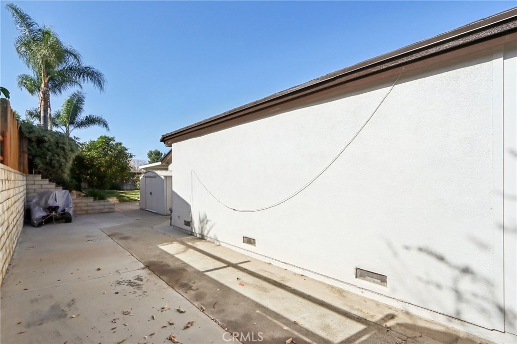 2322 Avenida Del Vista