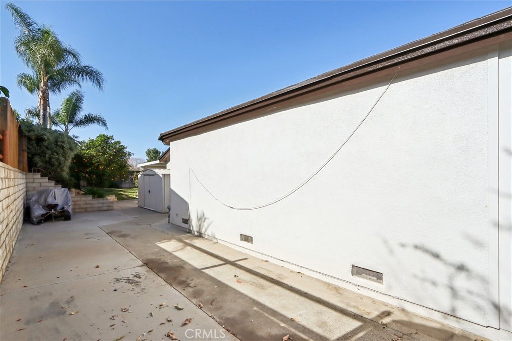 2322 Avenida Del Vista