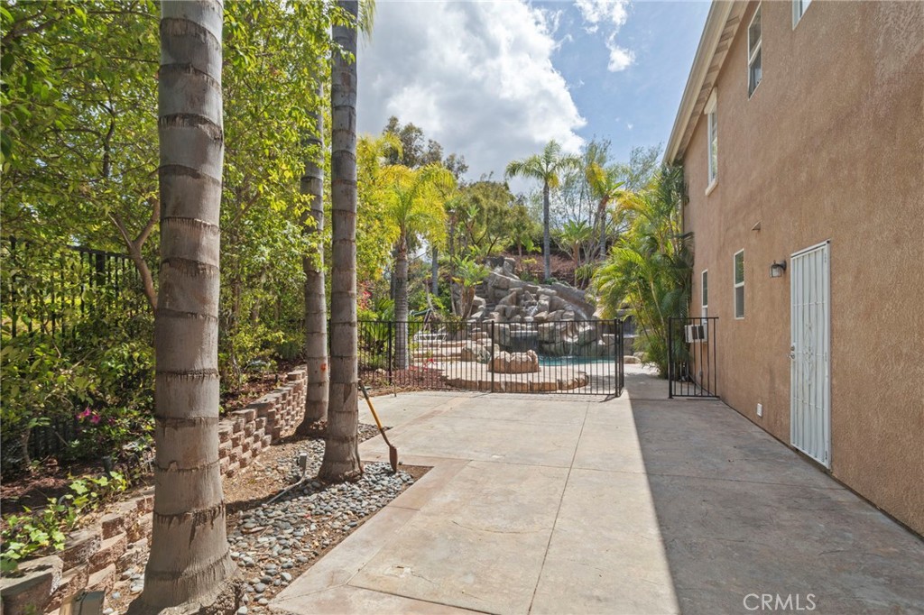 1062 Mccall Dr