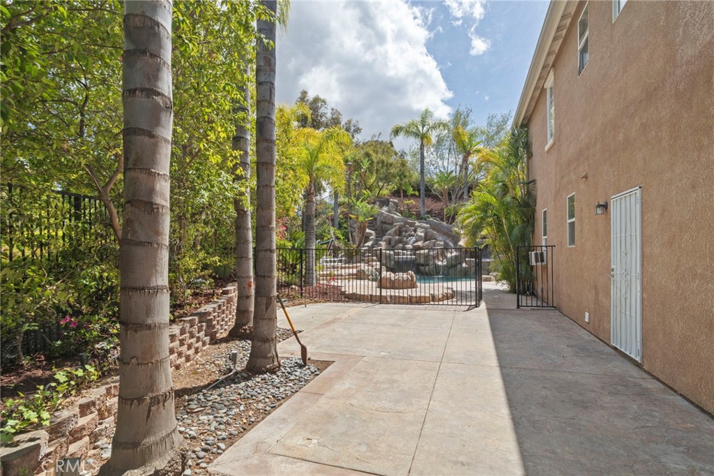 1062 Mccall Dr