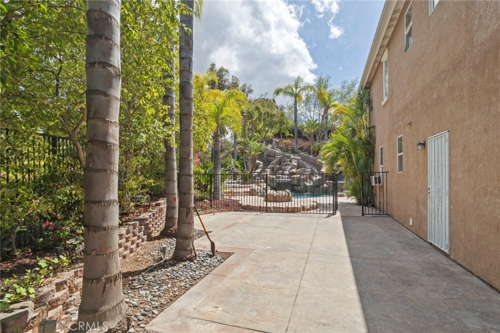1062 Mccall Dr
